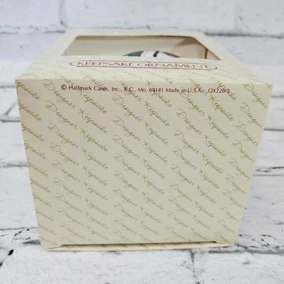 1980s Old World Angels Collectors Hallmark Keepsake Ornament HM2 - Picture 6 of 9